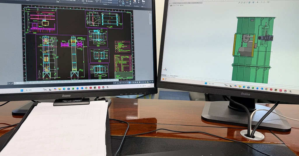 バケットコンベアのCAD設計および3Dモデリング作業風景